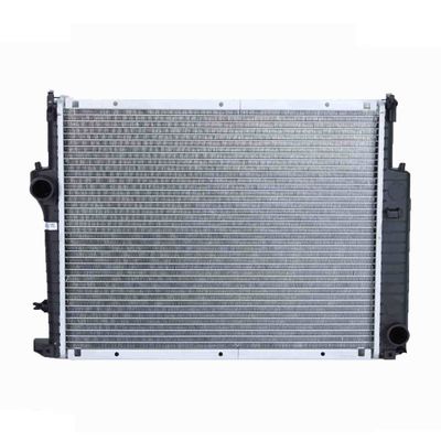 Harga yang bagus 17111728908 suku cadang mobil yang disesuaikan Radiator Aluminium yang dilas untuk BMW 325 SERIES 2.5 on line
