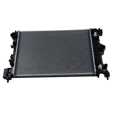 Harga yang bagus Radiator Aluminium dan Tangki Air untuk Chevrolet Aveo/Sonic 1.6 95316029 Sistem Pendingin on line
