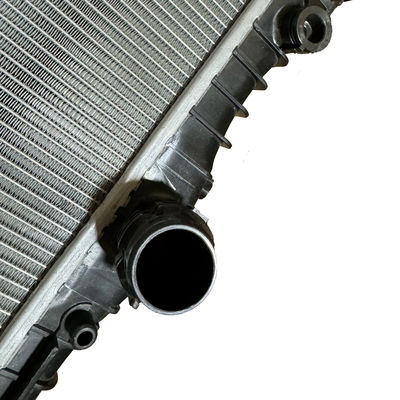 Harga yang bagus Aluminium Radiator Plastik Tangki Air untuk BMW G30 G31 G32 G11 G12 Mobil Fitting BMW on line