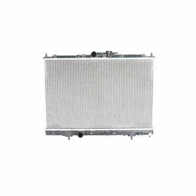 Harga yang bagus MR373172 OE NO. Fittment Mobil MITSUBISHI Aluminium Radiator untuk suku cadang mobil PAJERO on line