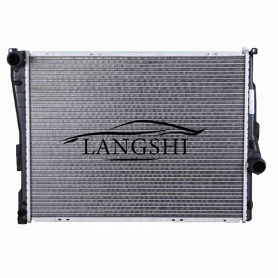 Harga yang bagus 1999-2005 BMW E46 Z4 E85 Sistem pendinginan radiator aluminium untuk mesin 323 Ci on line